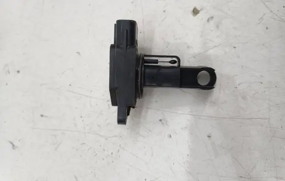 Toyota Yaris Mass air flow meter 2220433010 1974002260