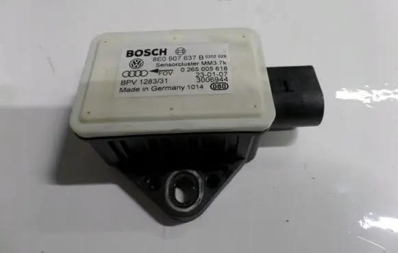 Audi A6 S6 C6 4F ESP acceleration yaw rate sensor 8E0907637B