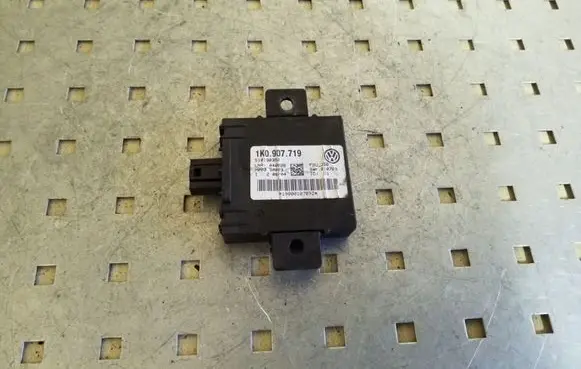 Volkswagen Touran I Alarm control unit/module 1K0907719