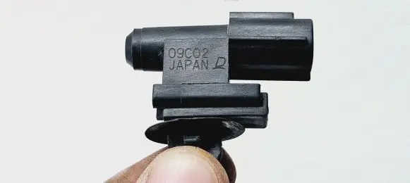 Lexus NX Outside/exterior temperature sensor 09C02