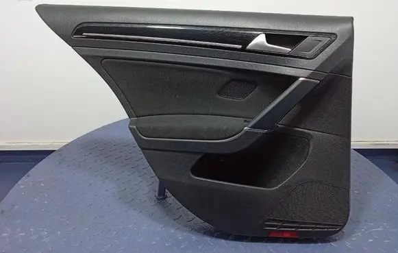 Volkswagen Golf Sportsvan Door card panel trim set 5G6867211