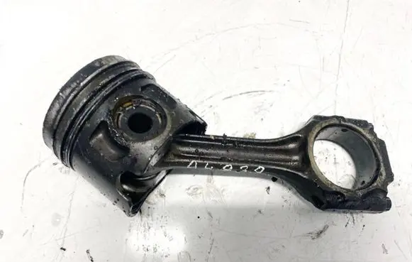 Audi A4 S4 B5 8D Piston with connecting rod 028HDE