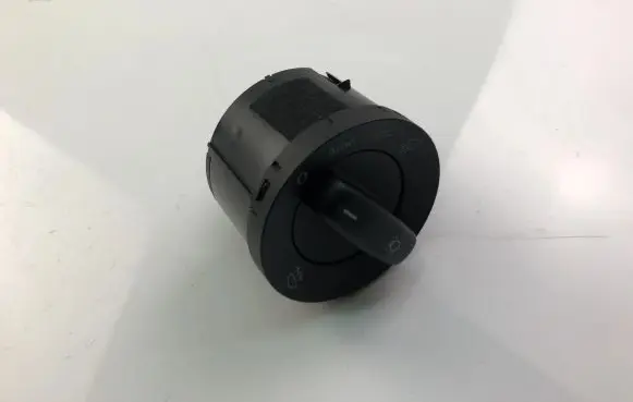 Light switch