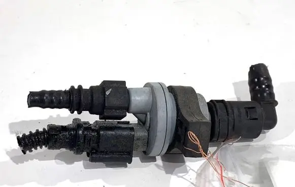 Peugeot 308 SW Fuel pressure regulator 9802009480