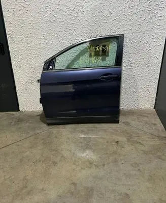 Honda CR-V Front door 