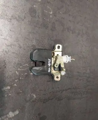 Tailgate/trunk/boot lock/catch/latch