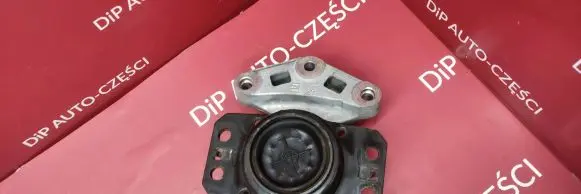 Peugeot 307 Engine mount bracket 9636270080