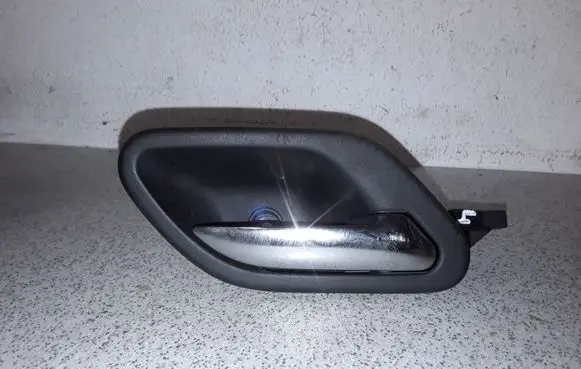 BMW 5 E39 Rear door interior handle 8125514