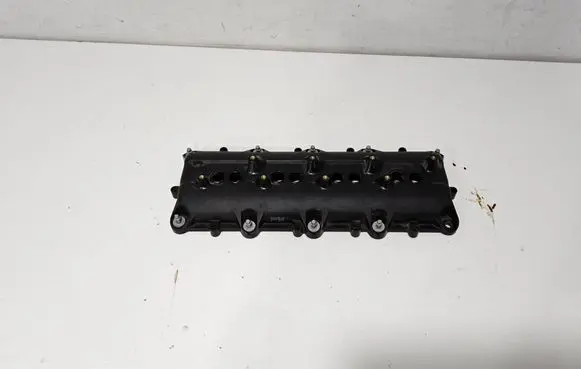 Dodge Challenger Rocker cam cover 53022085AD 53022085AC 53021333BA