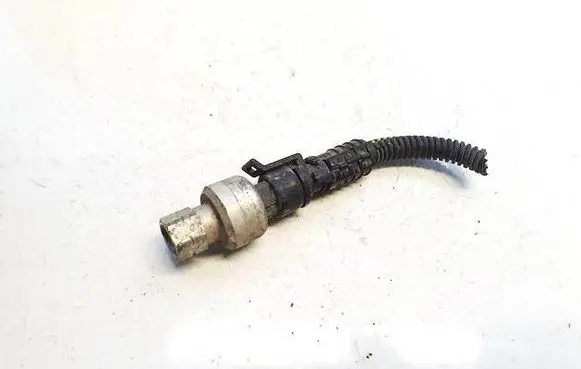 Opel Insignia A Air conditioning (A/C) pressure sensor 13502758