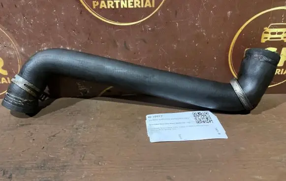 Mercedes-Benz Vito Viano W639 Engine coolant pipe/hose A6395014382