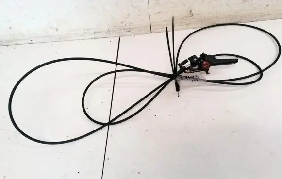 Nissan Primera Fuel tank opening switch 