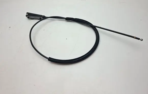 Volkswagen PASSAT B7 Engine bonnet/hood lock release cable 