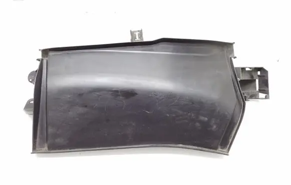 Audi A3 S3 8V Air filter box cover 8V1819979A