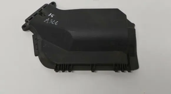 Audi A4 S4 B8 8K Fuse box cover 8K2907613