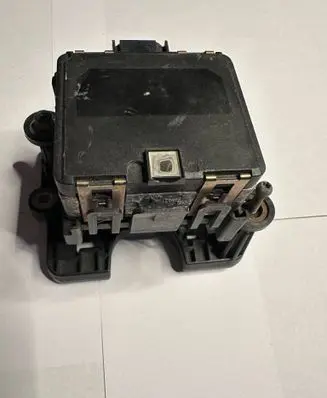 Volkswagen Golf VIII Distronic sensor radar 3Q0907561C 0203300670 3Q0907572B