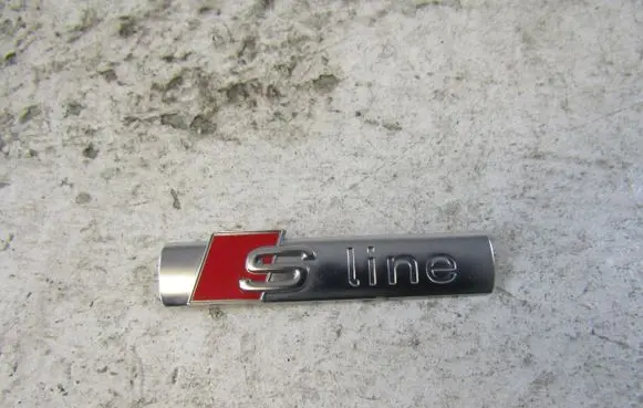 Audi A3 S3 8V Manufacturer badge logo/emblem 8N0853601A
