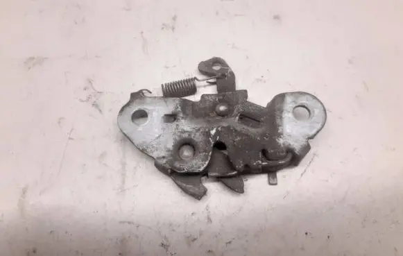 Peugeot 406 Engine bonnet/hood lock/catch