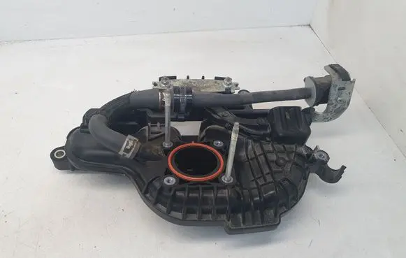Toyota Auris E180 Intake manifold 1712047100