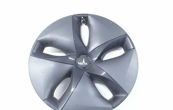 Tesla Model 3 R17 wheel hub/cap/trim 104423199B