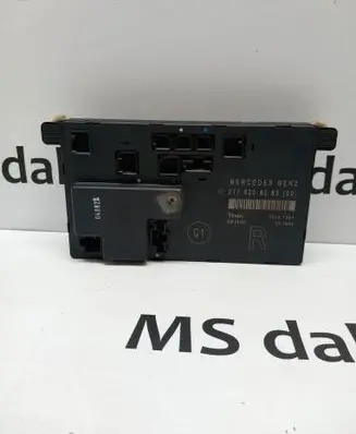 Mercedes-Benz E W211 Door control unit/module A2118208285 2118208285