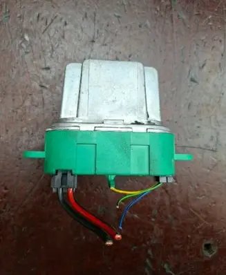 Heater blower motor/fan resistor