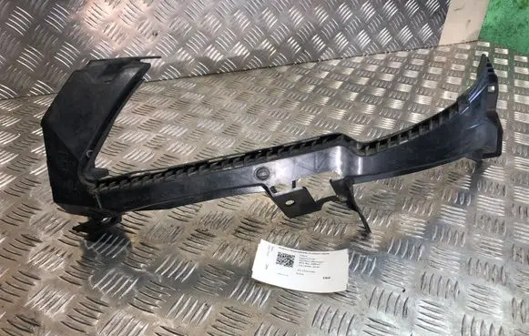 Subaru Legacy Headlight/headlamp mounting bracket