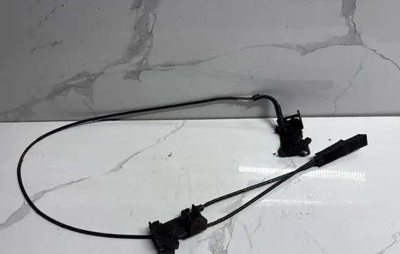 Mercedes-Benz C W204 Engine bonnet/hood lock release cable A2048800059