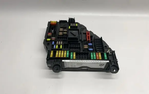 BMW X4 F26 Fuse module 9315151 61149315151