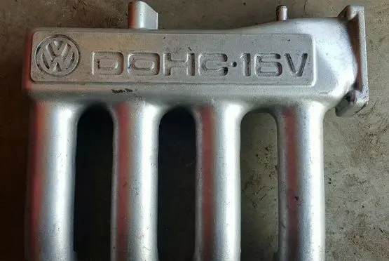 Volkswagen Scirocco Intake manifold 027133223AF