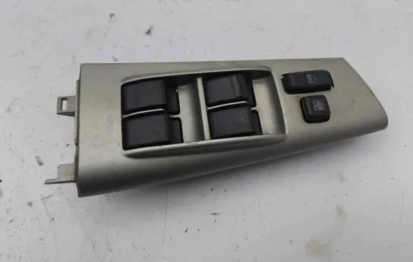 Toyota Corolla E120 E130 Electric window control switch 54035084