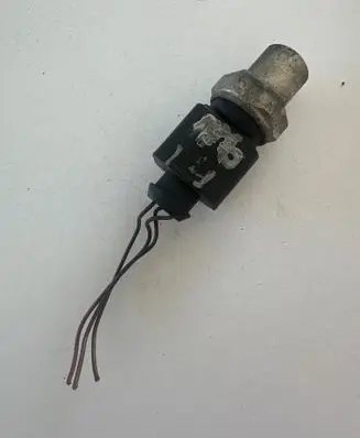 Skoda Octavia Mk1 (1U) Air conditioning (A/C) pressure sensor 1J0973703 54903
