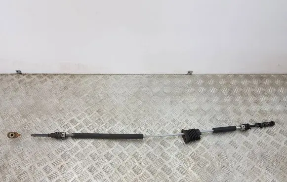 Gear shift cable linkage