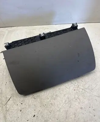 Audi Q7 4L Glove box 4L1857035D 600100100