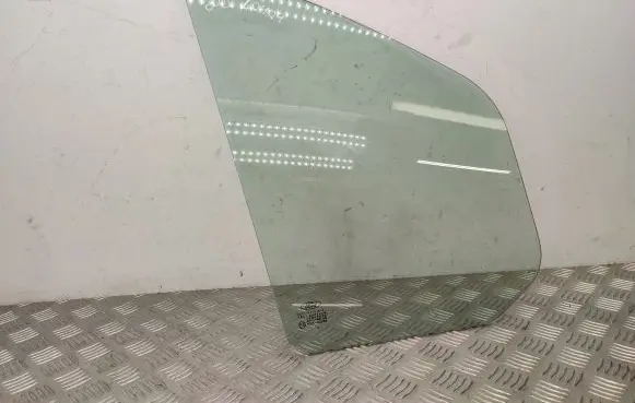 Ford Transit Custom Front door vent window glass four-door BK21V21418A