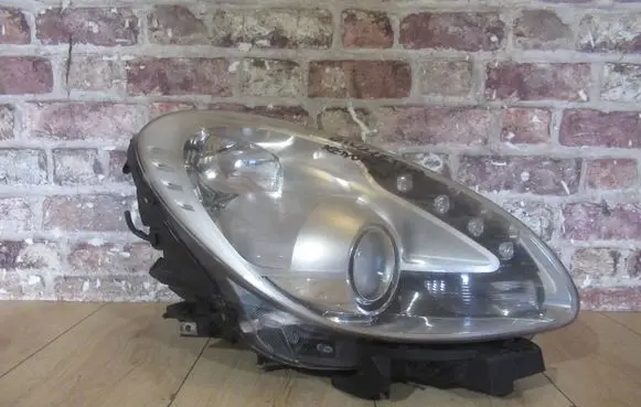 Alfa Romeo Giulietta Headlight/headlamp