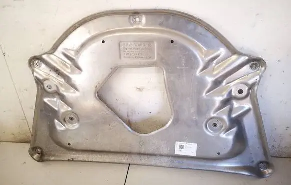 BMW 5 E60 E61 Engine splash shield/under tray 31116759878 3111675987803