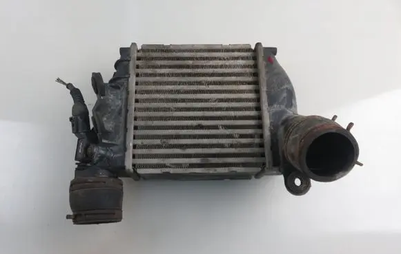 Skoda Octavia Mk1 (1U) Intercooler radiator 1J0145803S