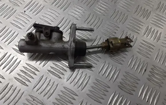 Toyota Yaris Clutch release bearing slave cylinder 