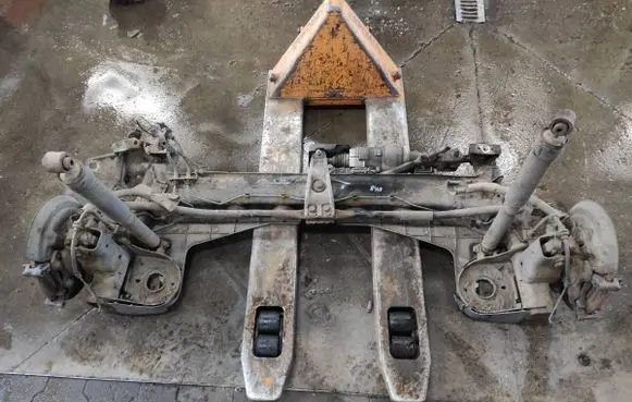 Renault Laguna III Rear beam 