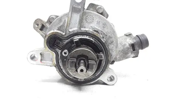 Volvo V60 Vacuum pump 31219463