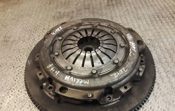 Opel Meriva B Clutch set kit 55565534 55572815