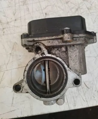 Volkswagen Golf VI Throttle valve 03L128063L