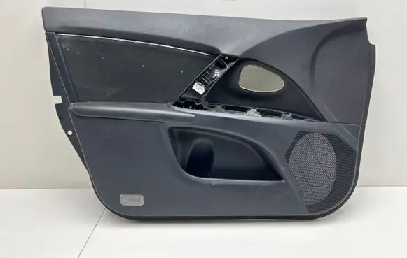 Toyota Avensis T270 Front door card panel trim