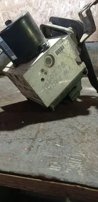Volkswagen PASSAT B6 ABS Pump 3C0614109