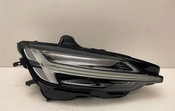 Volvo S60 Headlight/headlamp 32228816 6F6F640A16