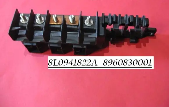 Audi A3 S3 8L Fuse module 8L0941822A 8960830001