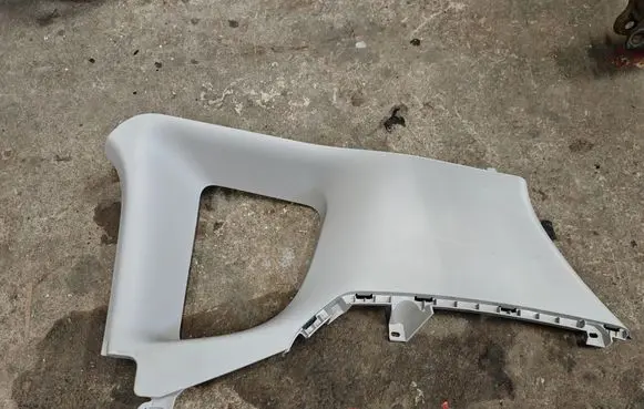 Peugeot 3008 I (D)pillar trim (top) 9687800380