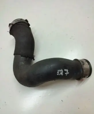 Audi Q7 4L Air intake hose/pipe 7L6115738