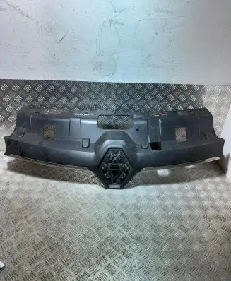 Renault Master III Front bumper upper radiator grill 628959833R